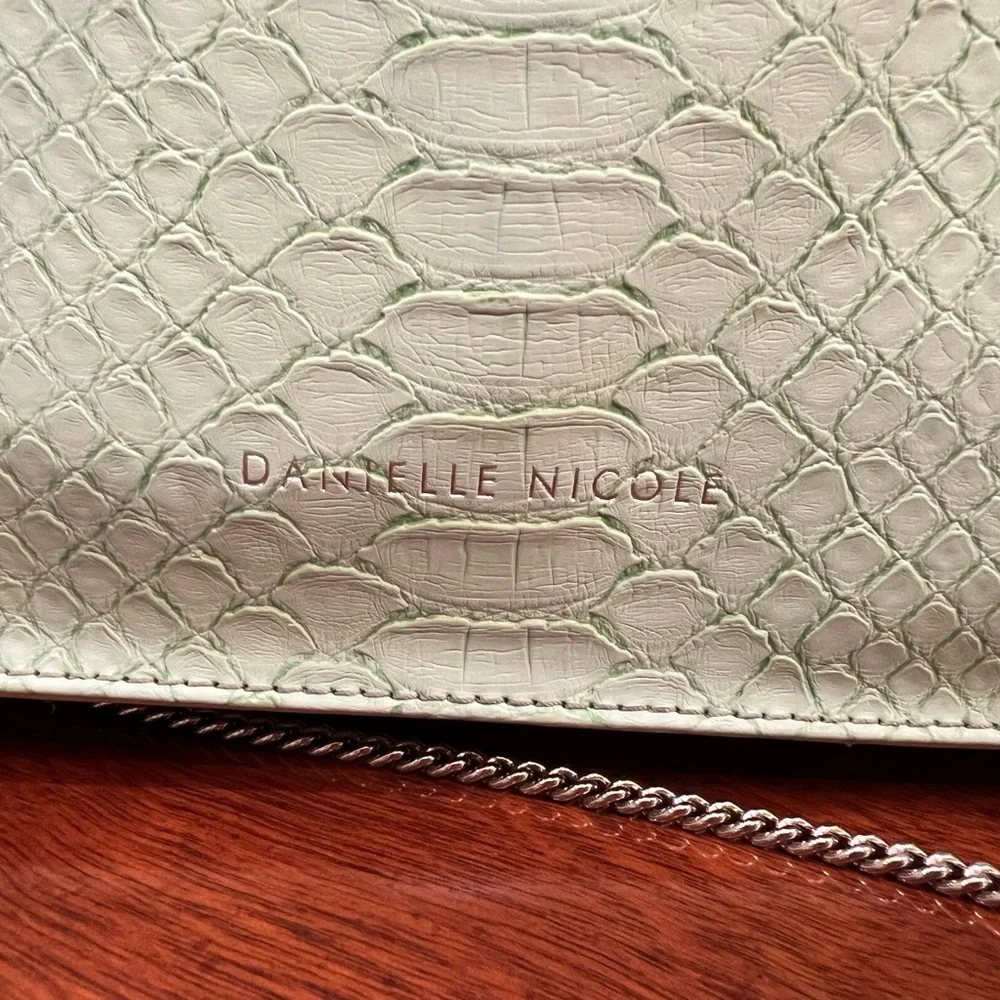Danielle Nicole multi spring